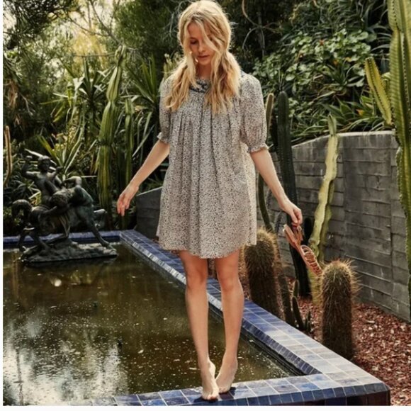 Doen Odessa Mini Dress in Navy Champignon Floral - Picture 1 of 9